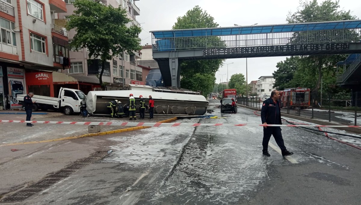 Kocaeli'de benzin yüklü tanker kazası: Patlama riskine karşı yol trafiğe kapatıldı