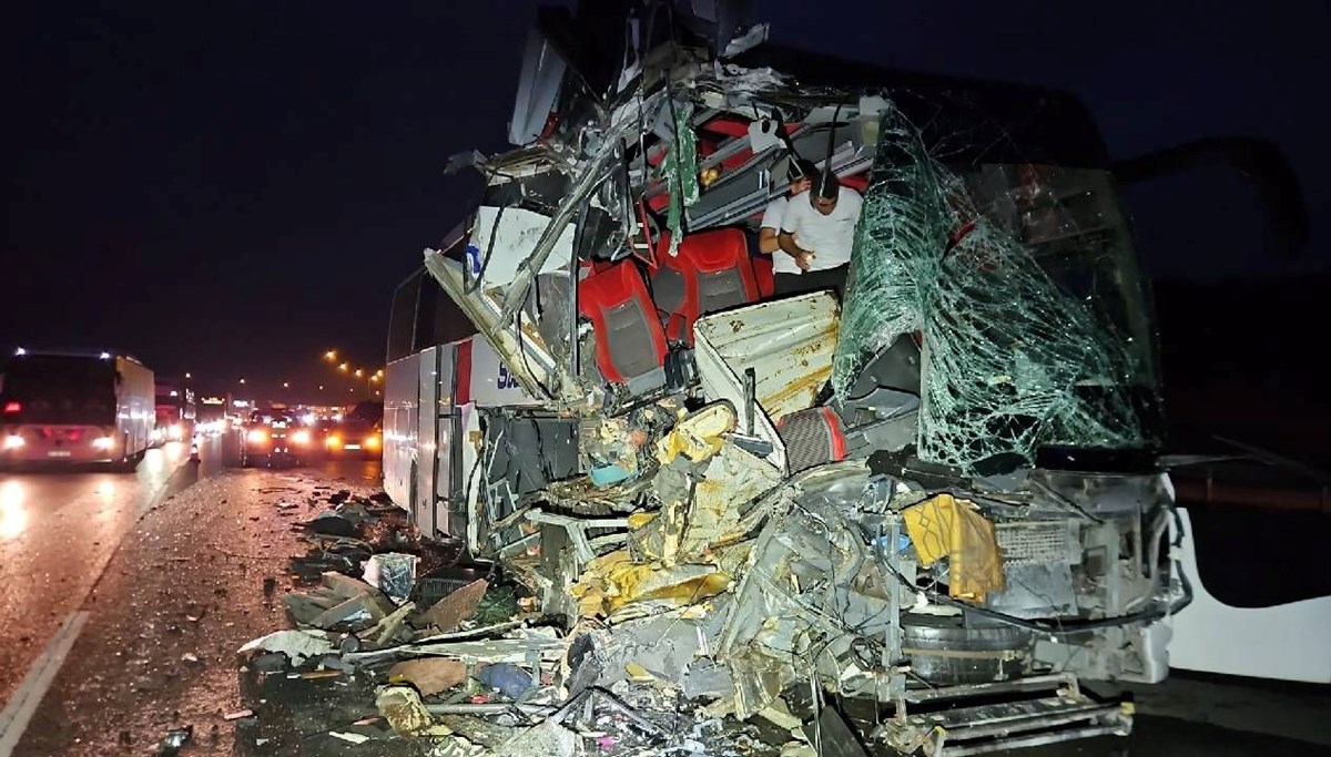 TAG Otoyolu'nda feci kaza