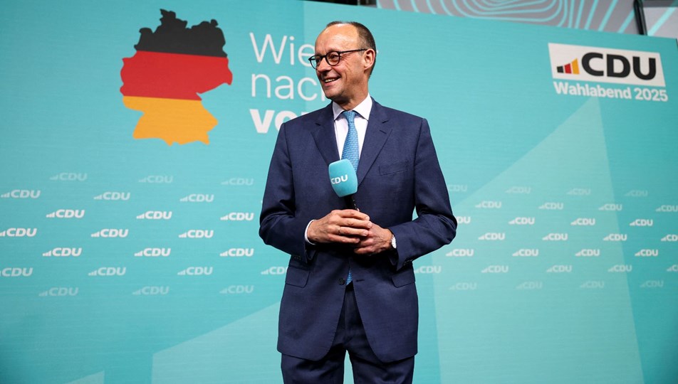 Almanya'da erken genel seçim: Hristiyan Demokratlar birinci, aşırı sağcı AfD ikinci parti oldu