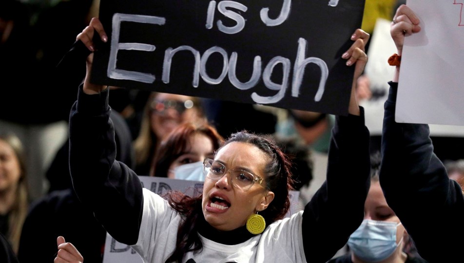 Irkçılık
karşıtı protestolar ikinci corona virüs dalgasını başlatabilir