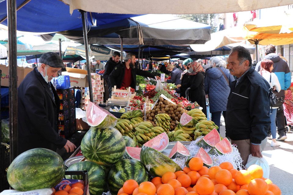 Meyve ve sebzede fiyat düşüşü: Pazarın en pahalısı taze fasulye - 1