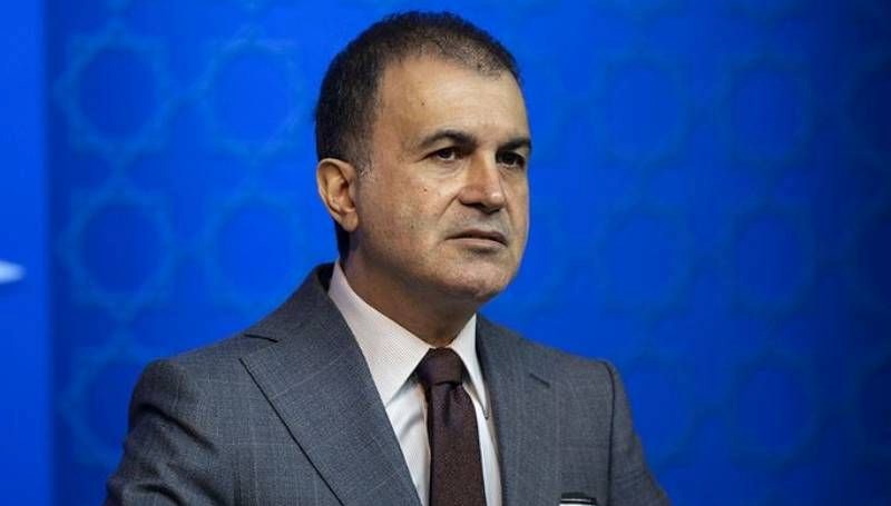 Ömer Çelik açıklamalarda bulunuyor