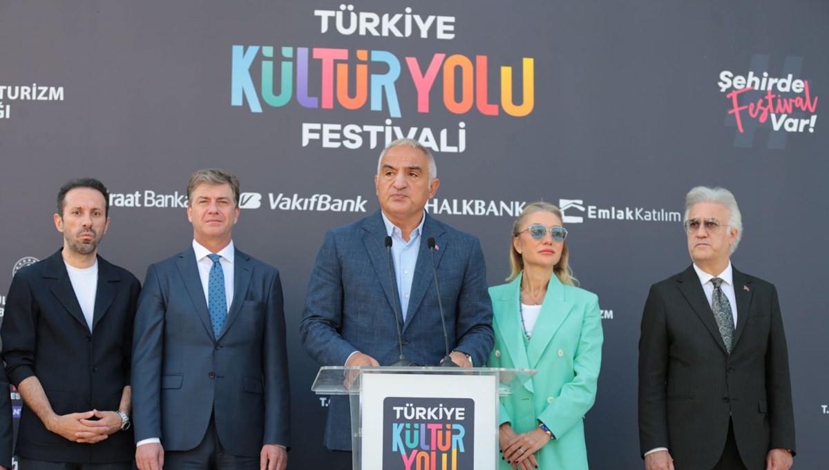 Türkiye Kültür Yolu Festivali'nin son durağı Antalya'daki etkinlikler başladı
