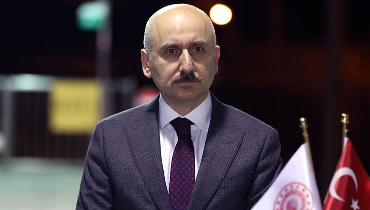 Bakan Karaismailoğlu: Ukrayna'da 22 gemimiz bekliyor