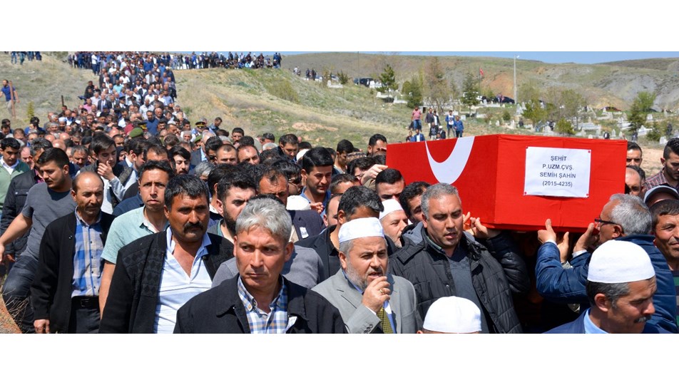 Kuzey Irak'ta şehit olan askere veda