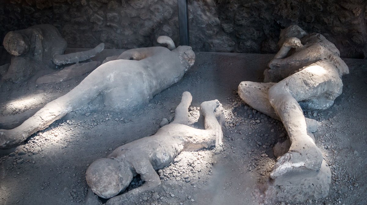 2 bin yıllık Pompeii gizemi: Patlamadan kurtulan depreme yakalandı