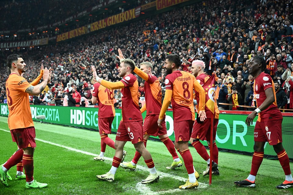 Galatasaray, Çaykur Rizespor karşısında farklı kazandı - 1