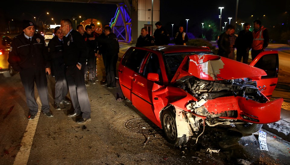 Ankara'da trafik kazası: 1 ölü, 3 yaralı - 1