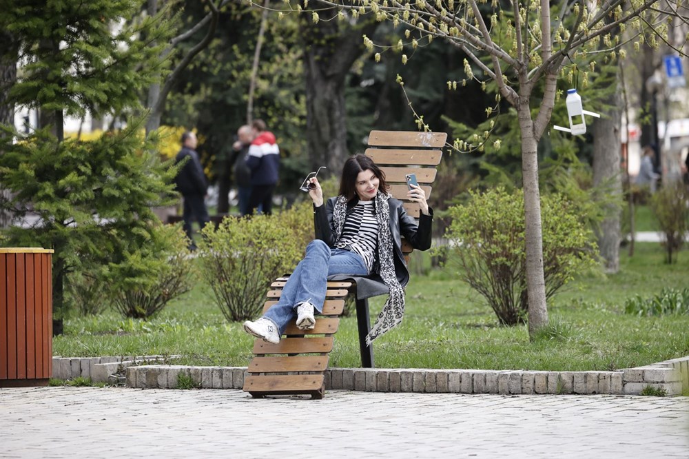 Savaşın gölgesindeki Ukrayna'nın başkenti Kiev'in caddeleri canlanmaya başladı - 29