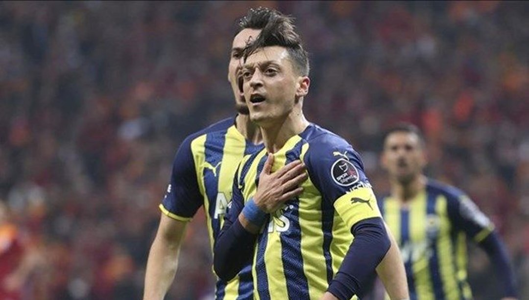 Mesut Özil, Ümraniye'de akademi kuruyor