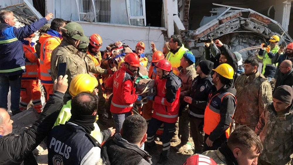 Deprem bölgesinden mucize kurtuluşlar - 106