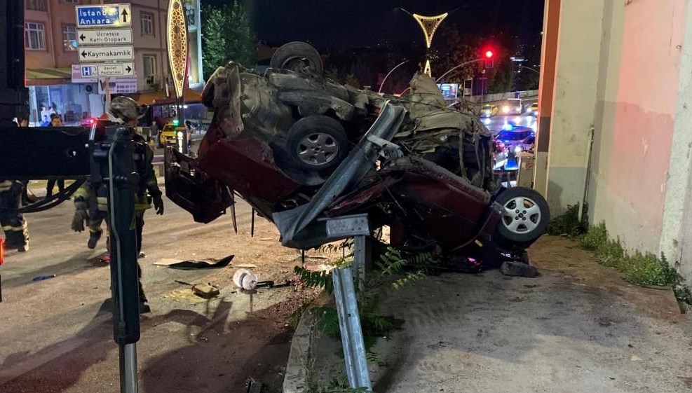 Kocaeli'de feci kaza: 2 ölü