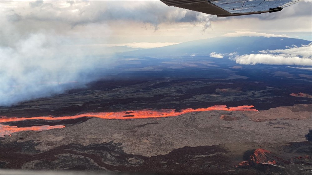 Dünyanın en büyük aktif yanardağı Mauna Loa 38 yıl sonra harekete geçti - 2