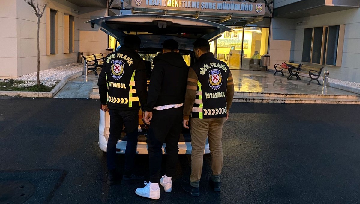 Sosyal medyada drift görüntüsü paylaşan sürücü cezadan kaçamadı Sosyal medyada drift görüntüsü paylaşan sürücü cezadan kaçamadı
