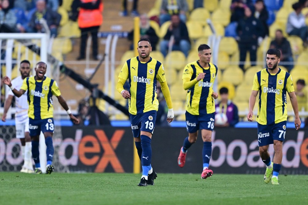 Fenerbahçe taraftarıyla atıştı, menajerine talimat verdi: "Bana kulüp bul" 75 lGuquf7ohUqVAbleWhPjMA