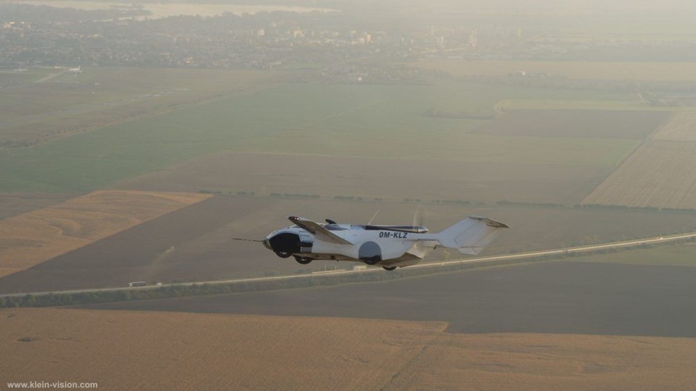Uçan araba 35 dakikalık testi başarıyla tamamladı - 4