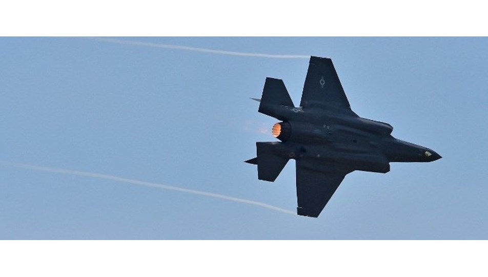 Pentagon F-35'lerin teslimatını durdurdu