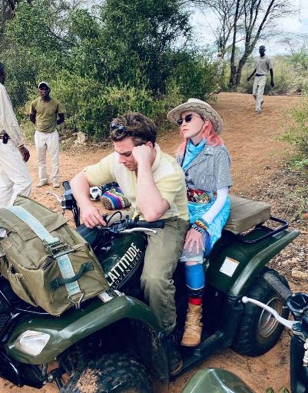 Madonna seyahat kısıtlamasına rağmen 3 haftada 5 ülke gezdi - 2