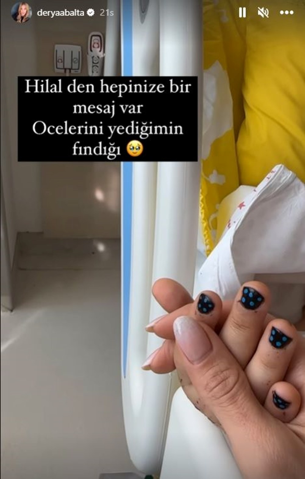 Hakan Balta ve Derya Balta çifti depremzede Hilal'e sahip çıktı - 3
