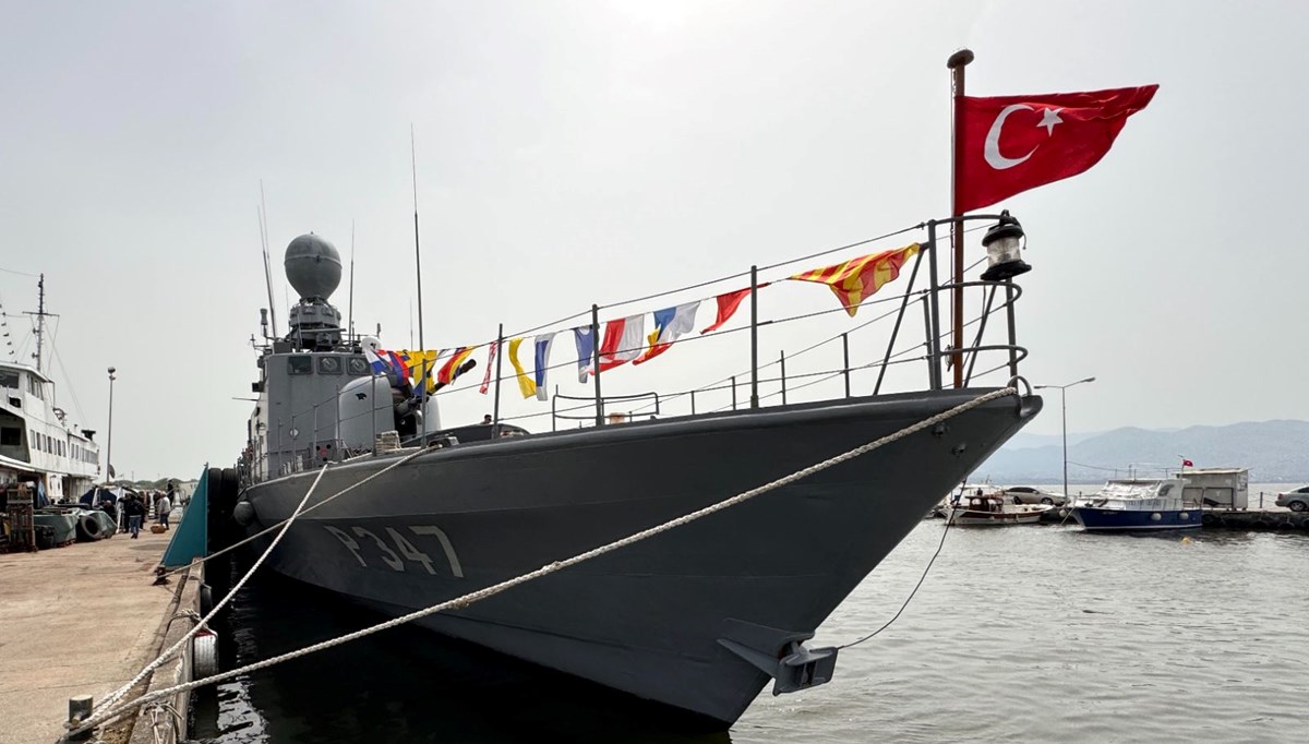 TCG Fırtına hücumbotu ziyarete açıldı TCG Fırtına hücumbotu ziyarete açıldı