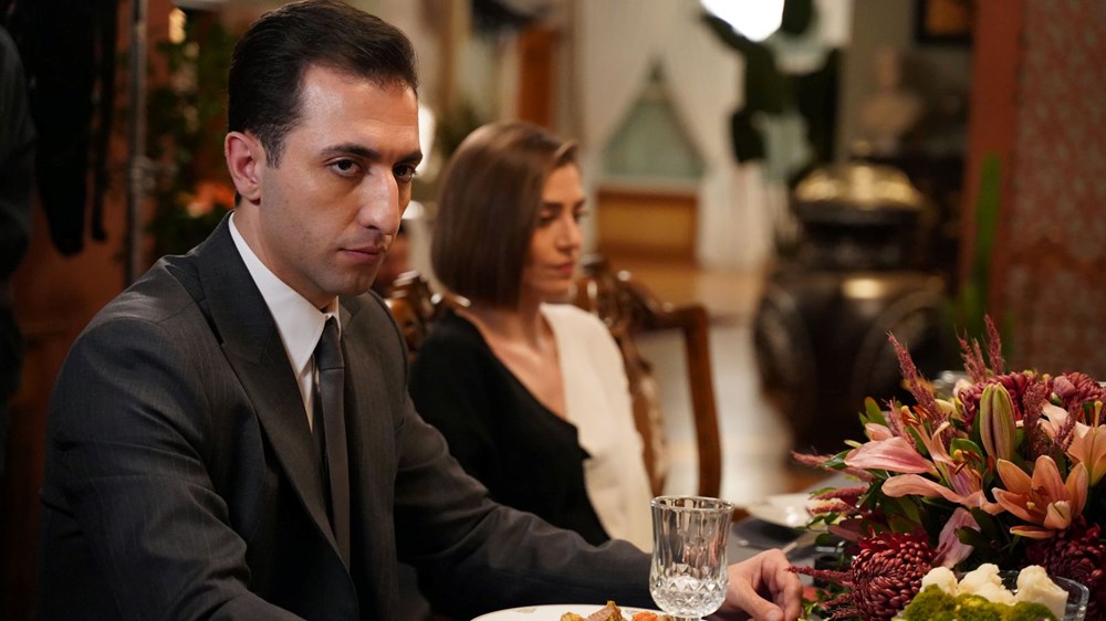 Афра Сарачоглу - Зимородок! Гнев поклонников. Цели и мечты. Новости турецких акт