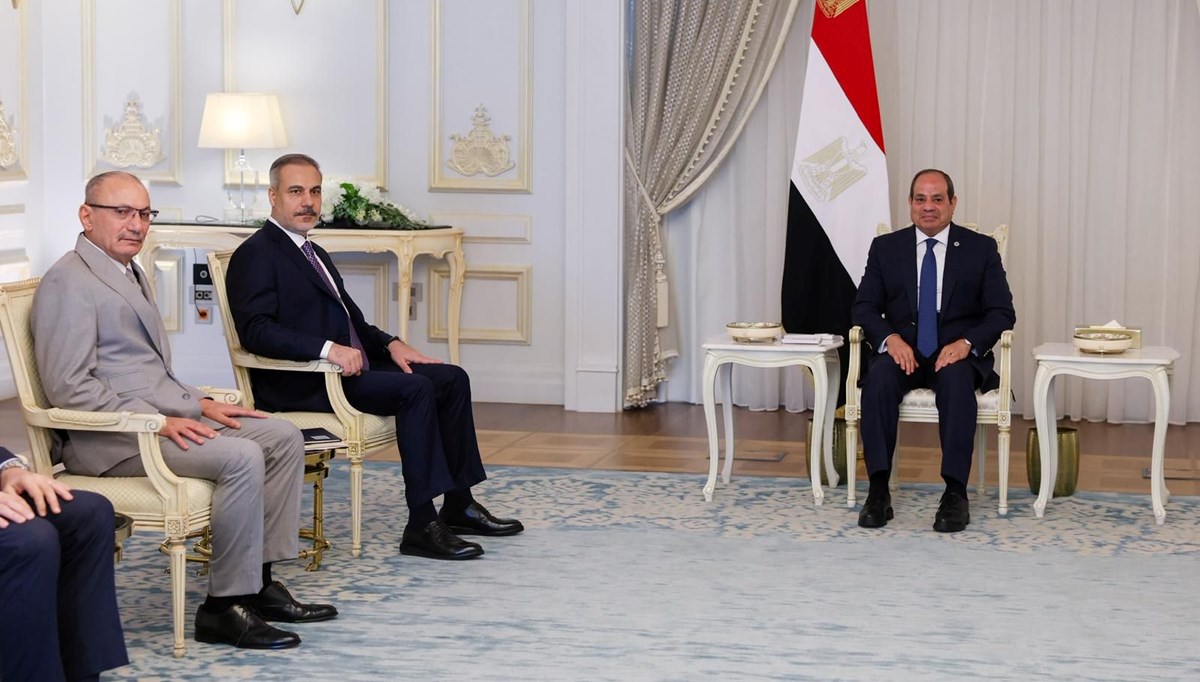 Fidan, Mısır'da Sisi ile görüştü