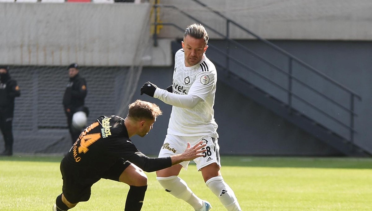 Ceyhun ve Özgür ödeme bekliyor