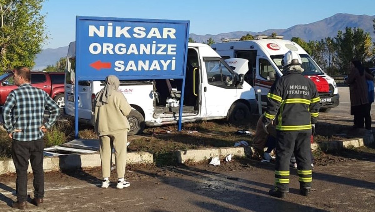 İşçi servisi kaza yaptı İşçi servisi kaza yaptı