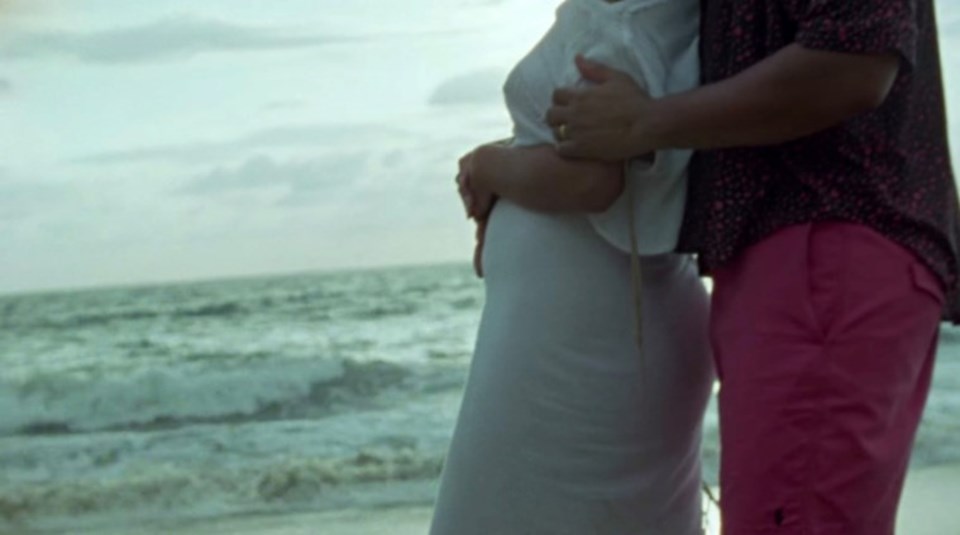 Chrissy Teigen ve John Legend'ın üçüncü bebek sevinci - 1