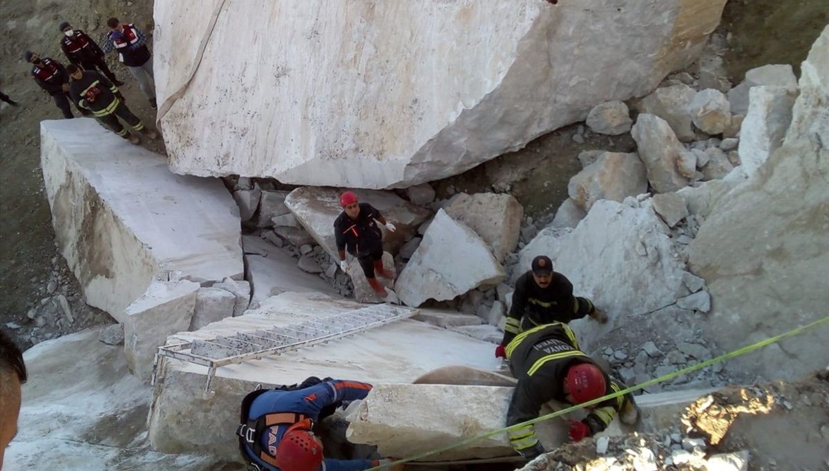 Konya'da maden ocağında iki kayanın arasına sıkışan kişi öldü