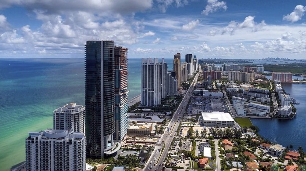 Lionel Messi Miami'deki lüks evini 7 milyon dolara satıyor - 11