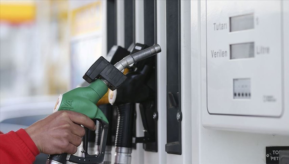 Benzine zam geldi