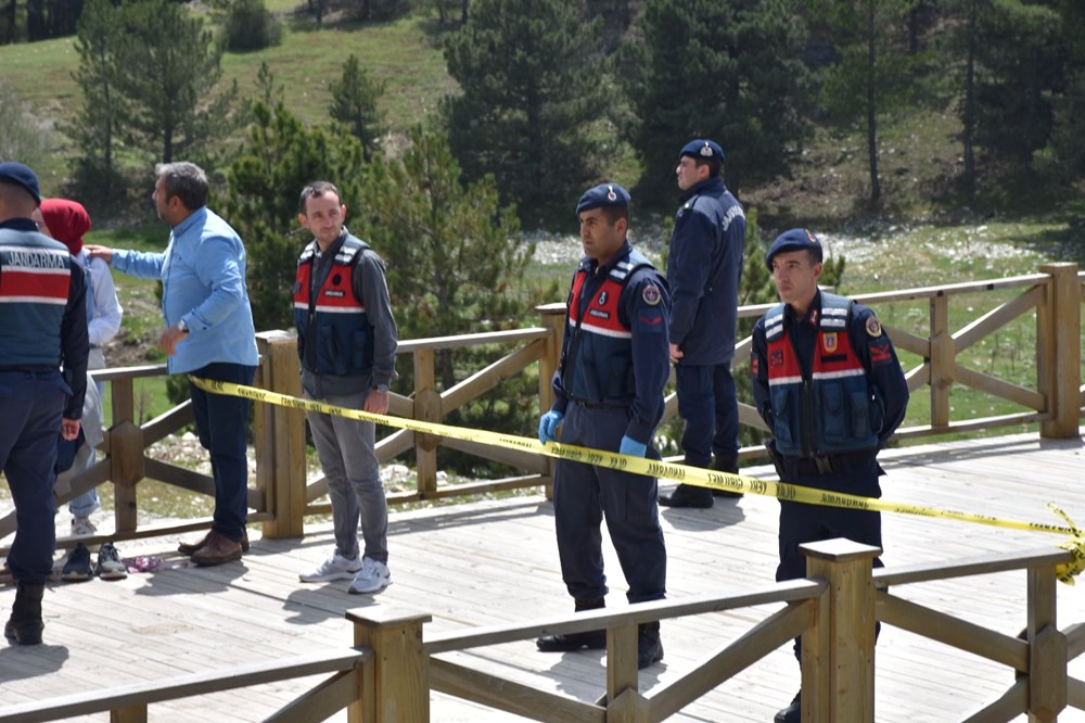 Afyonkarahisar'da piknik faciası: 2'si öğrenci 4 kişi gölette boğuldu - 4