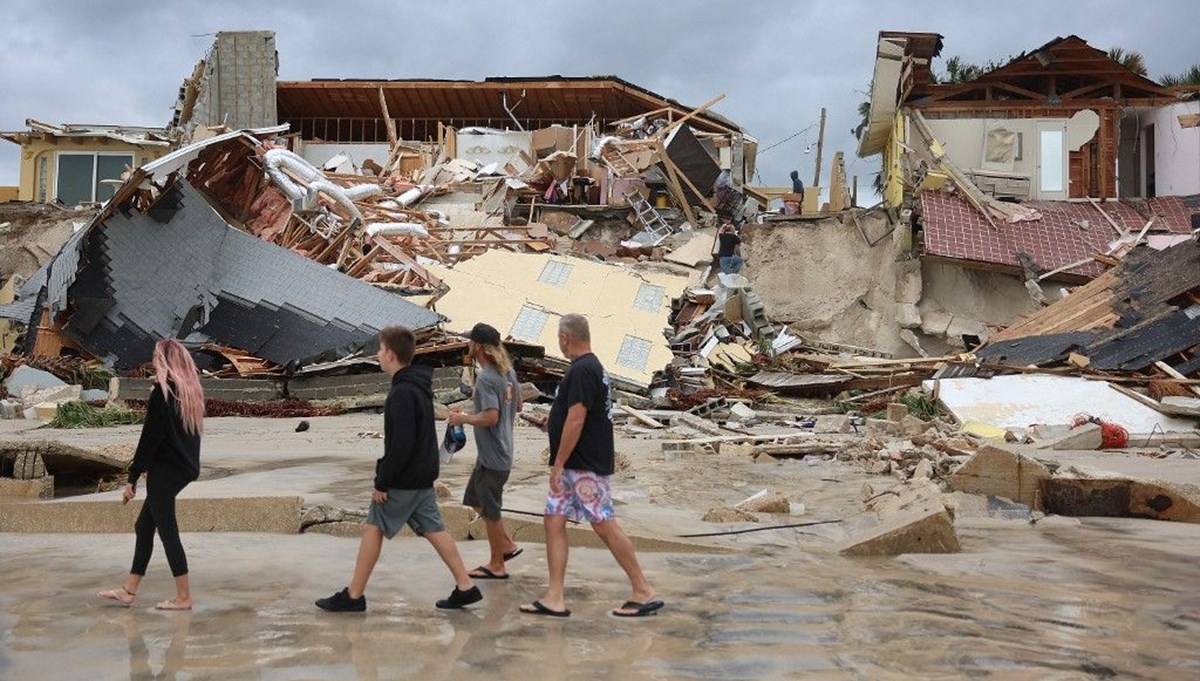 ABD'nin Florida eyaletindeki Nicole Kasırgası'nda 2 kişi hayatını kaybetti