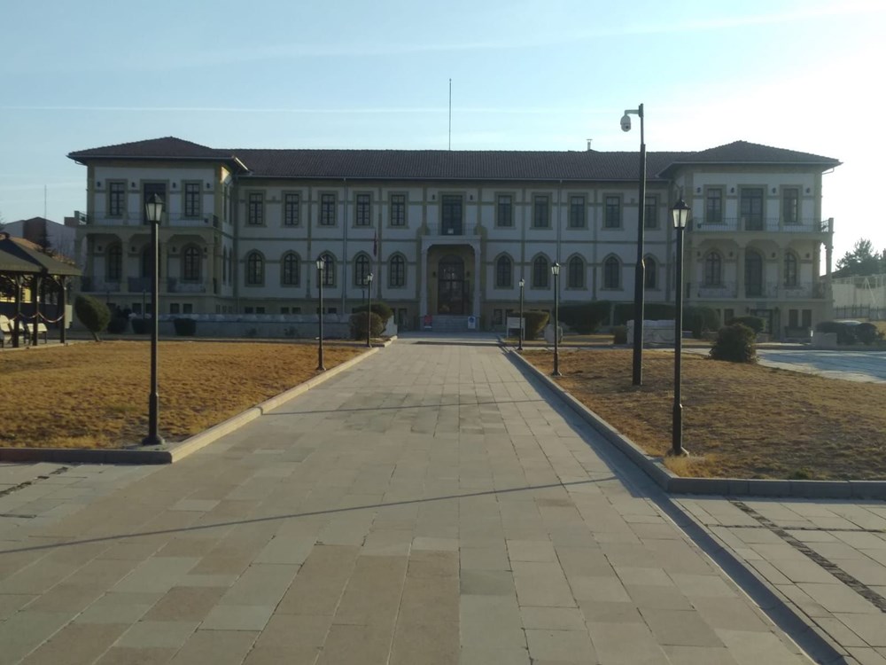 Tarlada bulunan taş vaftiz teknesinin sırrı çözüldü - 5