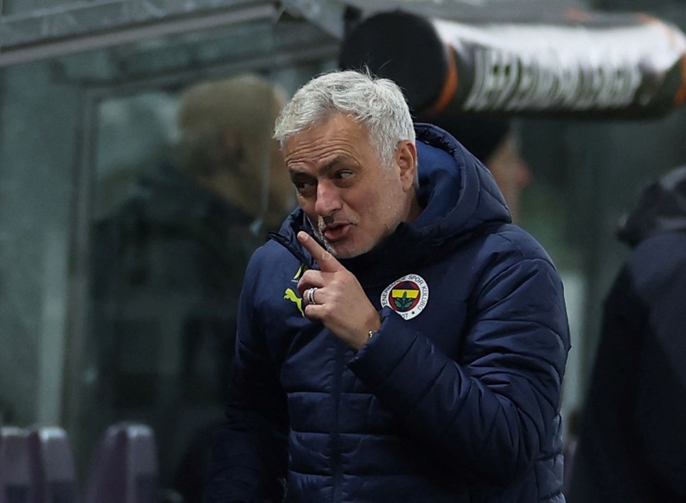 Jose Mourinho ve Okan Buruk'un derbi planı: Süper Lig'de Galatasaray ve Fenerbahçe kritik maça çıkıyor - 7