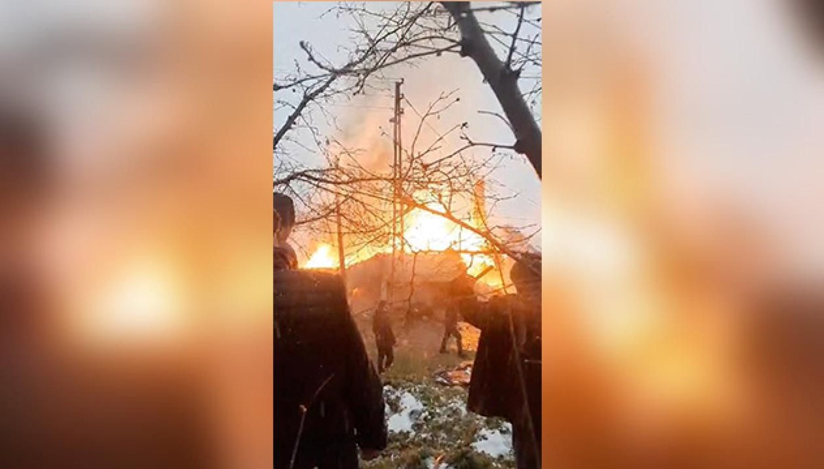 Kastamonu'da yangın: Ev küle döndü Kastamonu'da yangın: Ev küle döndü