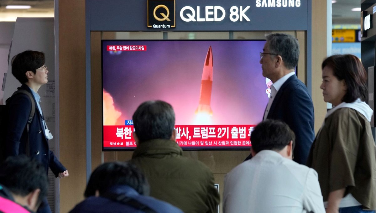 Kuzey Kore füzesi Japonya'ya düştü!