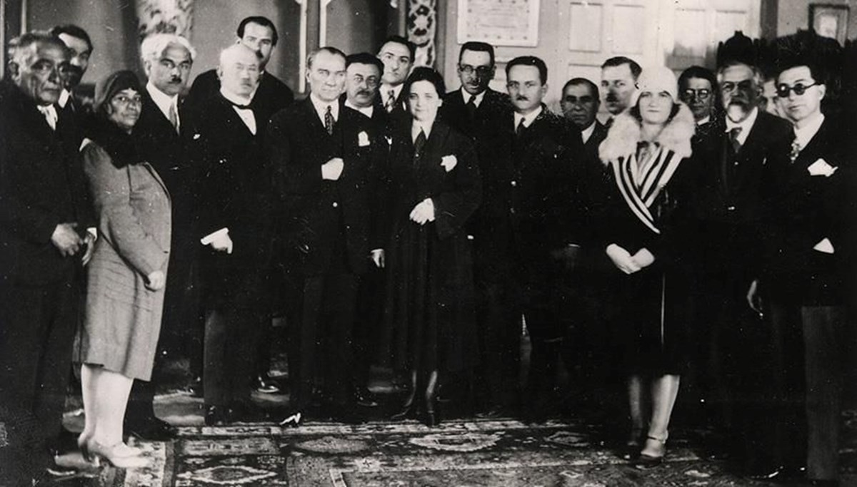 Cumhuriyet'in gücü kadınlar Cumhuriyet'in gücü kadınlar
