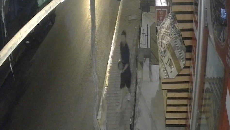 Market sahibinin isyanı: Her gece aynı saatte geliyor, bir tane çalıp gidiyor