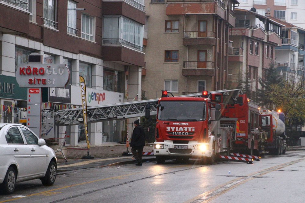 Ankara'da 10 katlı binada yangın paniği: 8 kişi hastanelik oldu - 6