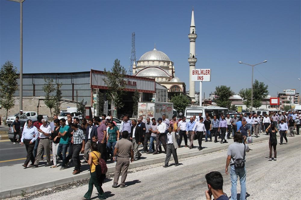 Eylemci işçilere müdahale - 1