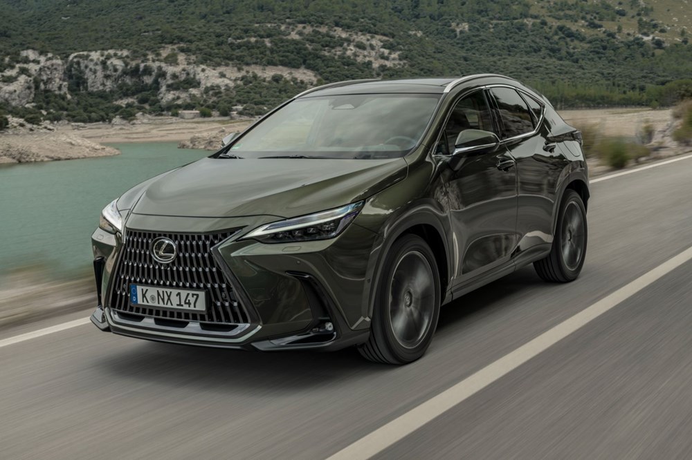 Lexus'ta yeni dönem: İlk plug-in hibrit modelini tanıttı - 10