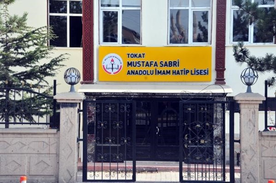 Tokat'ta, okula verilen Mustafa Sabri Efendi ismi tepkiler üzerine kaldırıldı - 1
