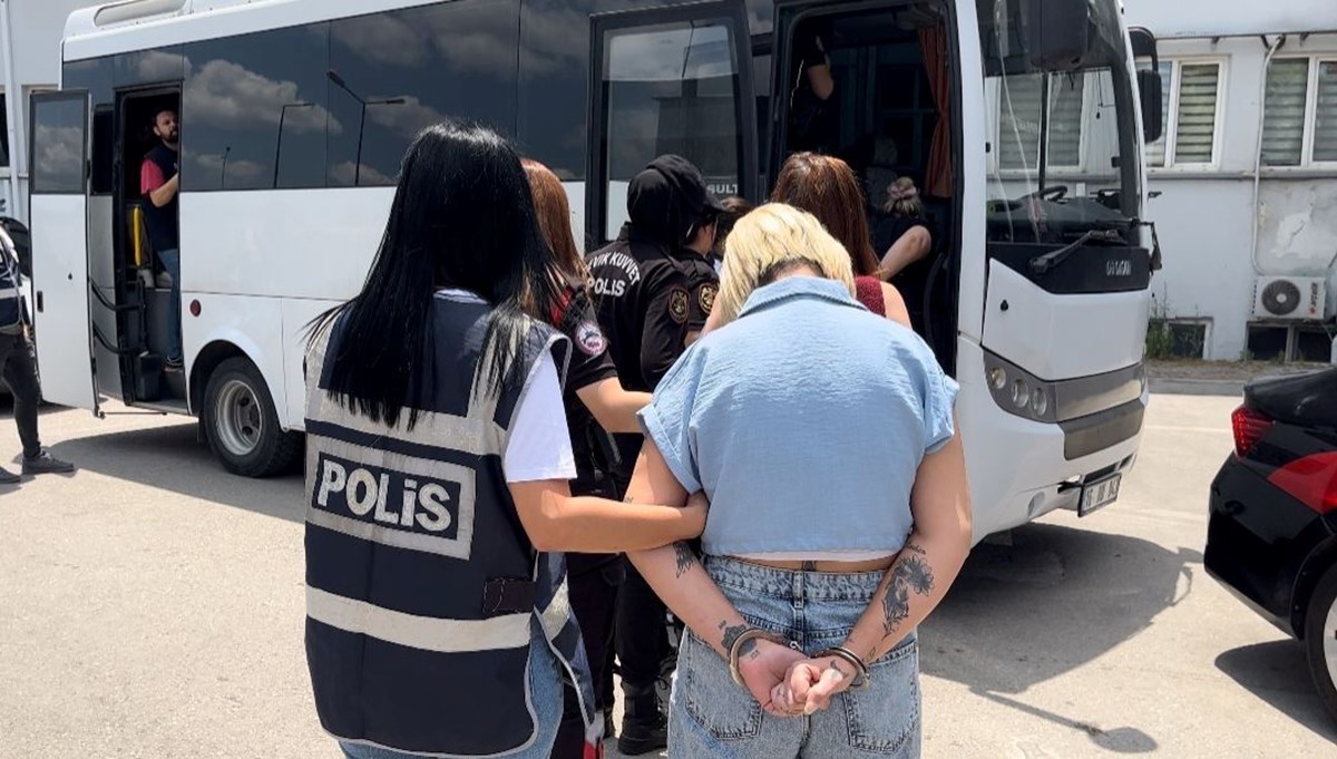 Bursa merkezli 3 ilde fuhuş operasyonu Bursa merkezli 3 ilde fuhuş operasyonu