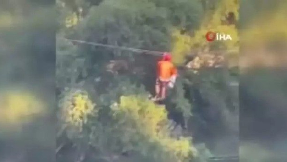 Meksika'da zipline kazası: 6 yaşındaki çocuk 12 metre yükseklikten düştü Meksika'da zipline kazası: 6 yaşındaki çocuk 12 metre yükseklikten düştü