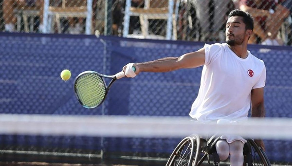 Milli para tenisçi Ahmet Kaplan, Fransa'da şampiyon oldu