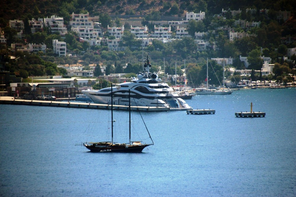 Katar Emirinin süper lüks yatı Bodrum'da - 7