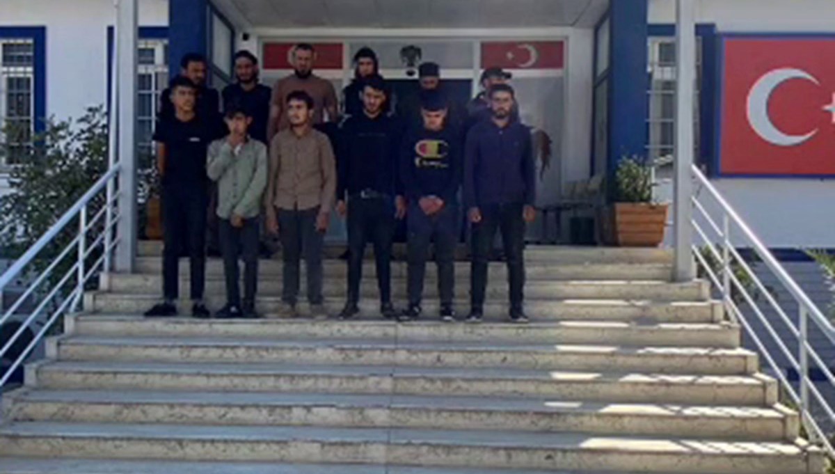 Hatay'da 12 göçmen yakalandı
