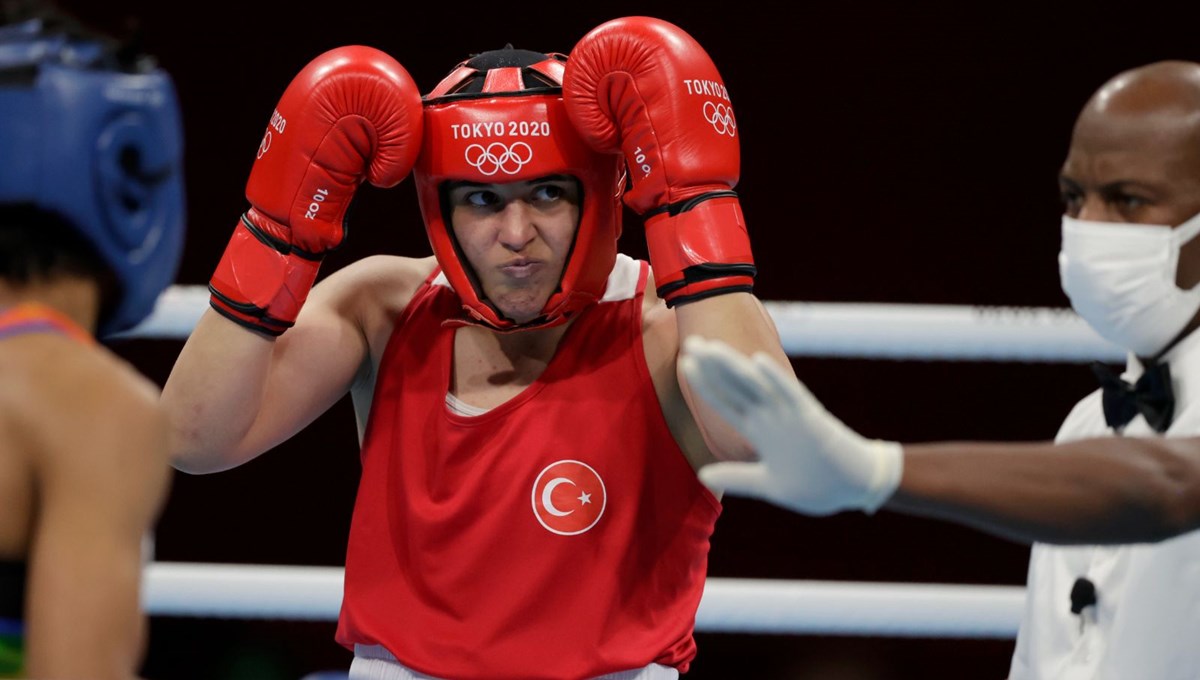 SON DAKİKA: Boksta kadınlar 69 kiloda Busenaz Sürmeneli, finale yükseldi